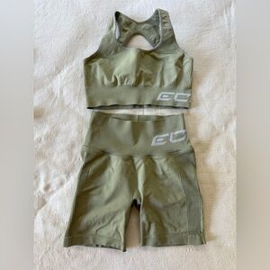 ECHT Women’s sports bra & shorts set